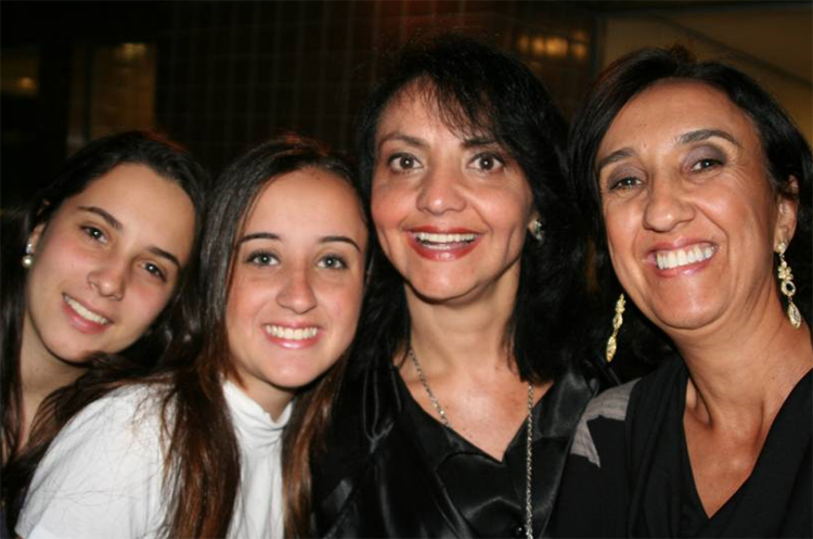Paula Rodrigues de Magalhes, Patrcia Rodrigues Nunes, Christina Ktia Rodrigues Fagundes e Telma de vila Rodrigues